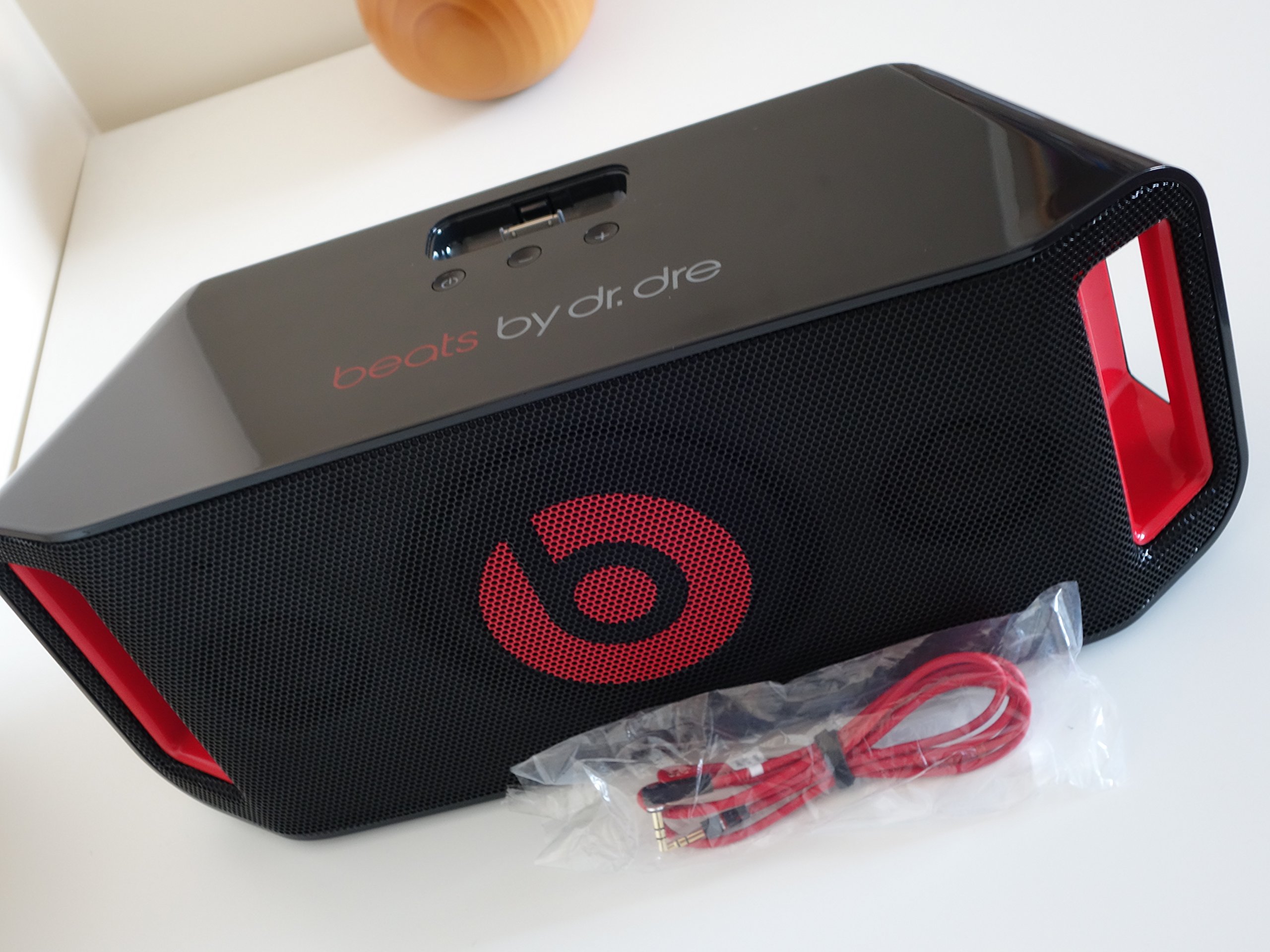 Beats by Dr. Dre Beats by DR Dre BeatBox Portable Black PC